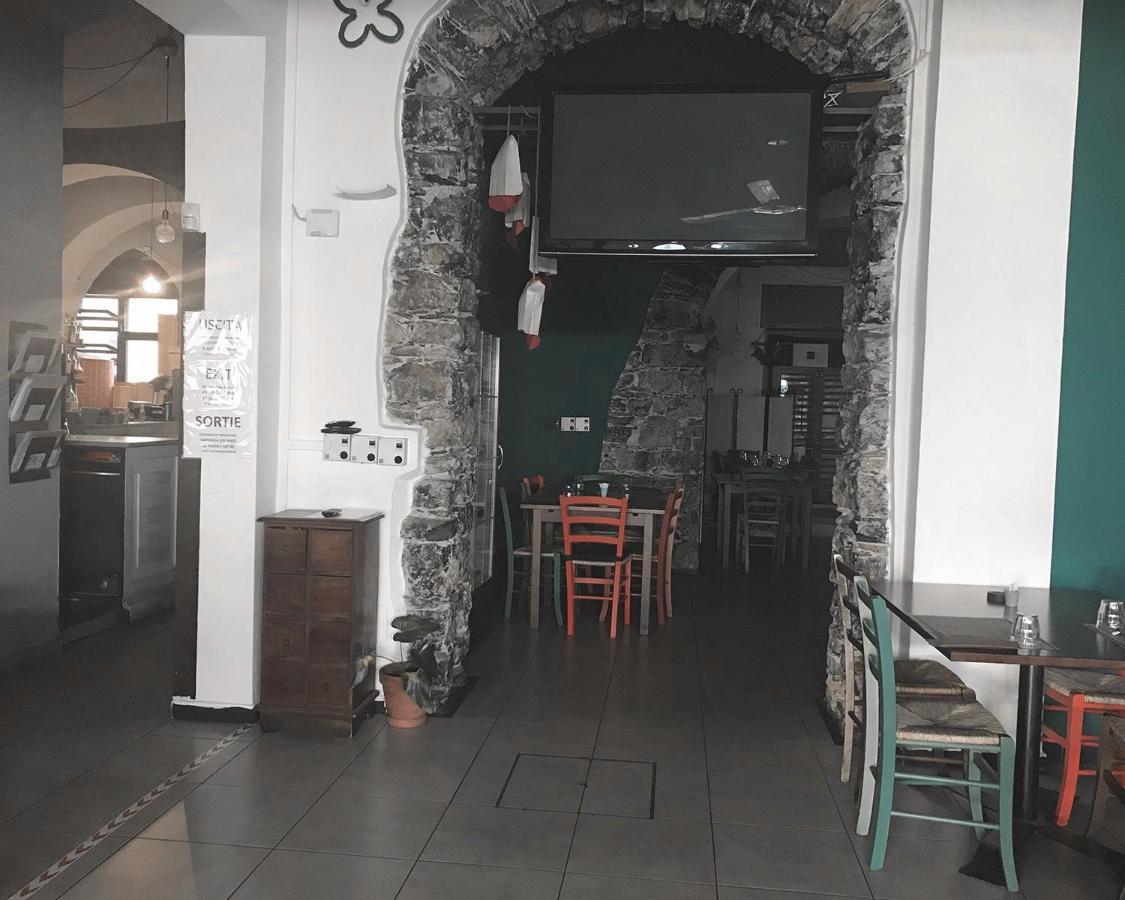 Bella Napoli Trattoria Pizzeria Guest house La Spezia